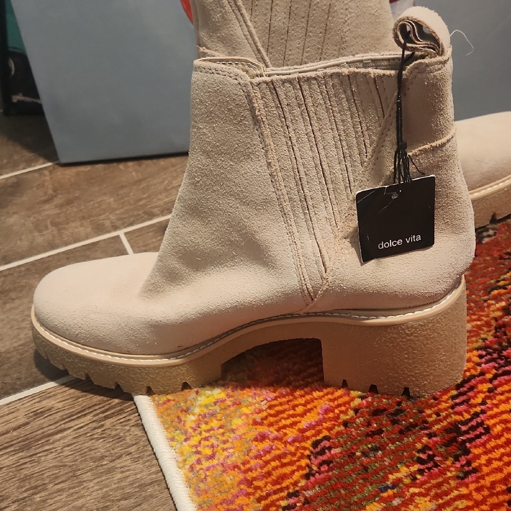 DV by Dolce Vita Cream Heeled Boots - Picture 7 of 7